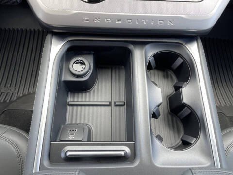 2027 Ford Expedition MAX Active