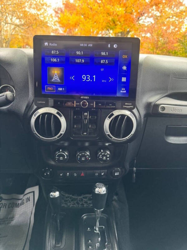 2012 Jeep Wrangler Unlimited Sahara