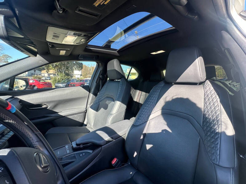 2021 Lexus UX 250h Luxury