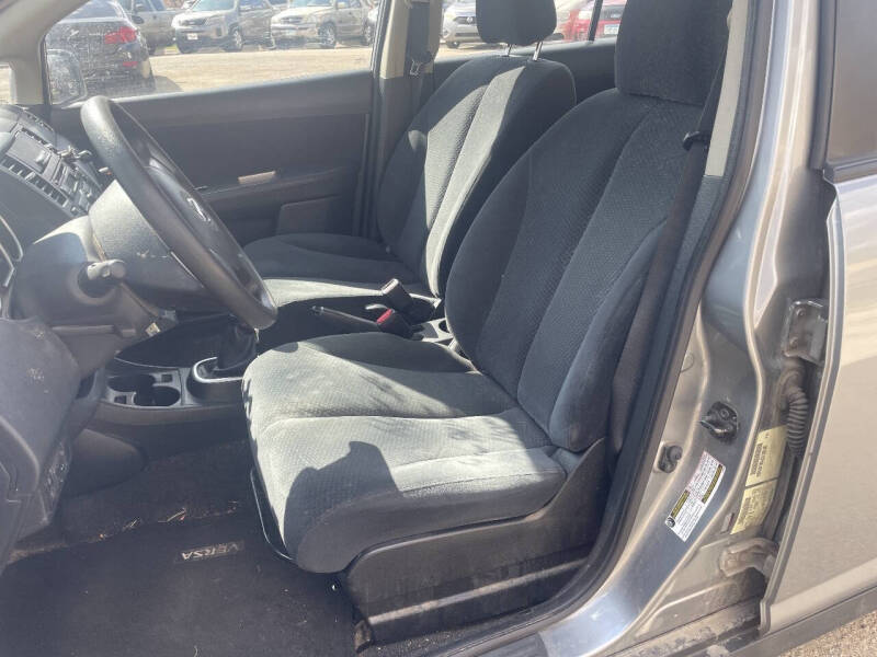 2011 Nissan Versa 1.8 S