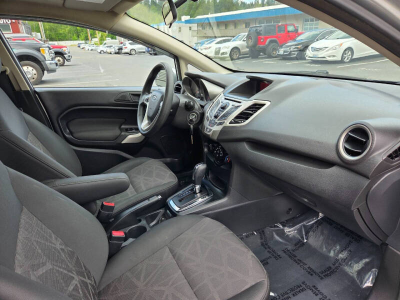 2013 Ford Fiesta SE