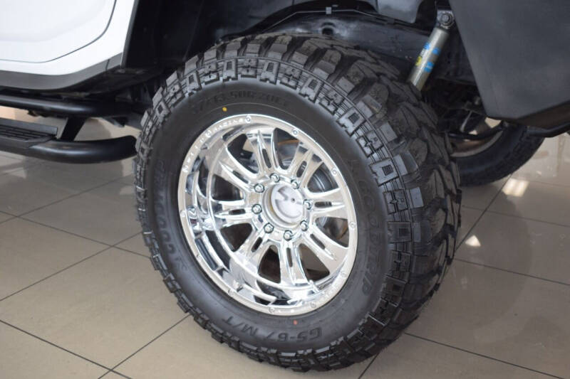 2003 HUMMER H2 Lux Series