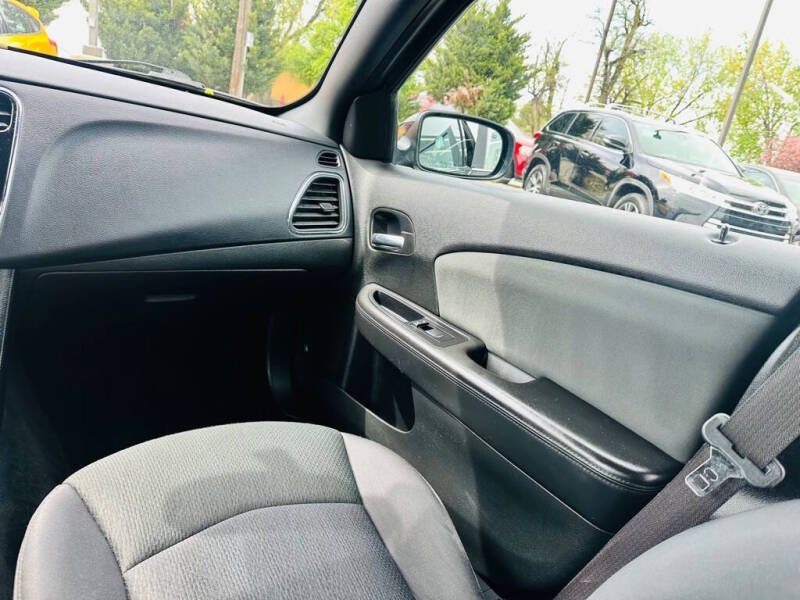 2012 Chrysler 200 Touring