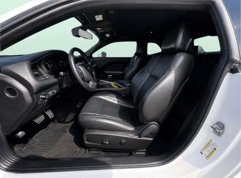 2018 Dodge Challenger SXT Plus