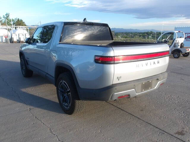 2025 Rivian R1T