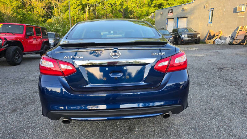 2016 Nissan Altima 3.5 SR