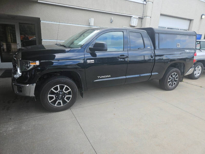 2019 Toyota Tundra SR5's photo