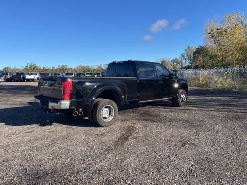 2022 Ford F-350 Super Duty Lariat