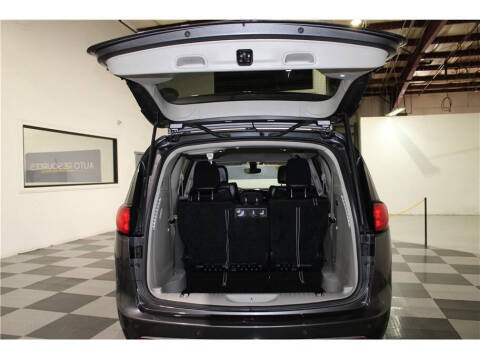 2019 Chrysler Pacifica Touring L