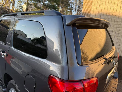 2013 Toyota Sequoia Platinum