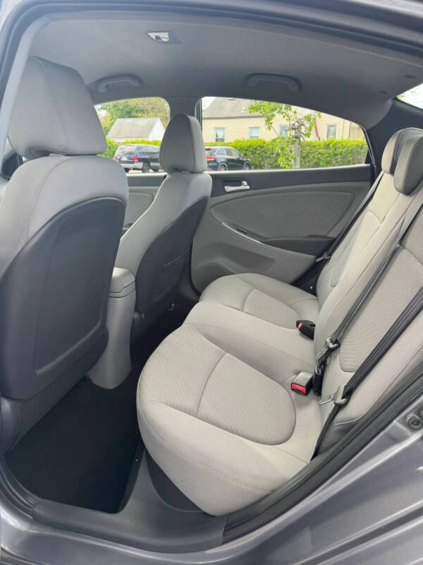 2016 Hyundai Accent SE