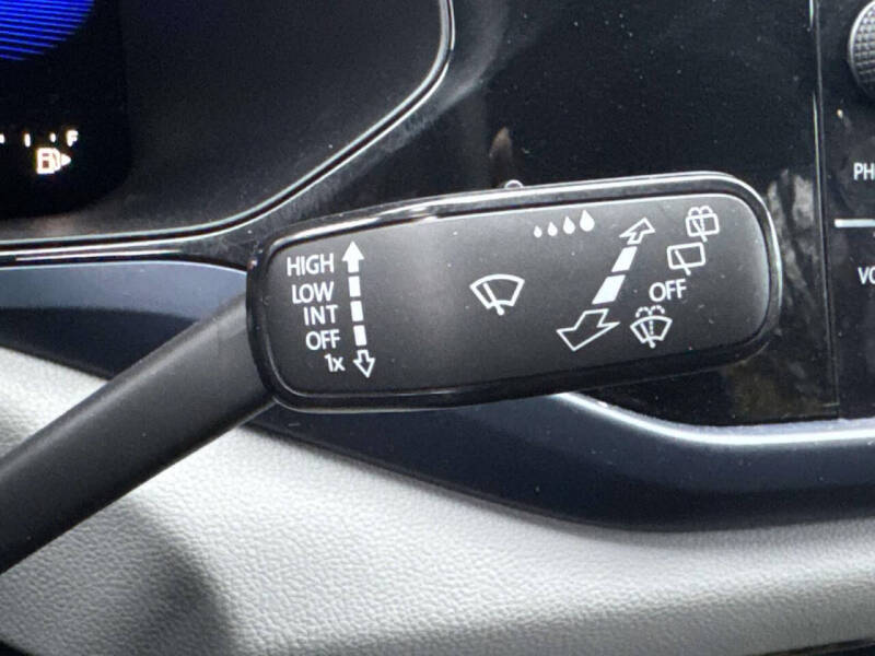 2022 Volkswagen Taos SE 4Motion