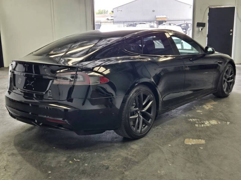 2021 Tesla Model S Plaid