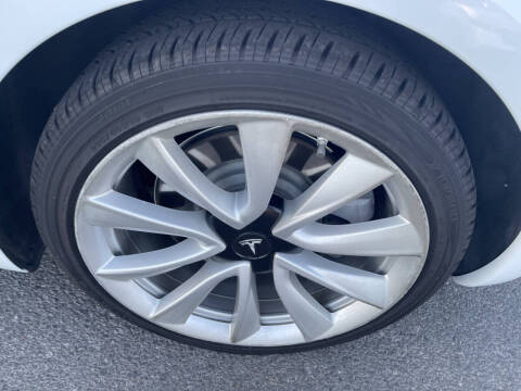 2019 Tesla Model 3 Standard Range Plus