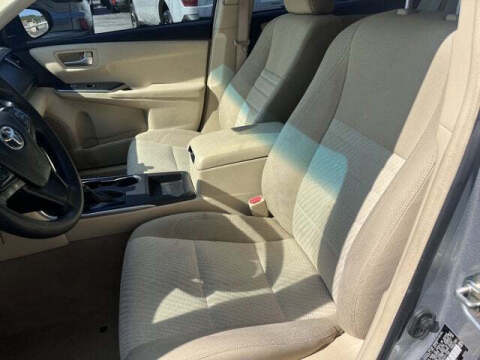 2017 Toyota Camry LE