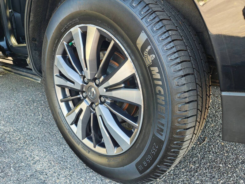 2018 Nissan Pathfinder SV