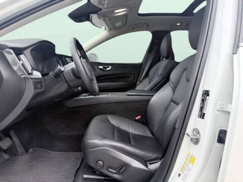 2023 Volvo XC60 B5 Core