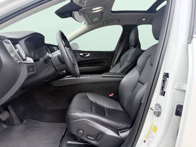 2023 Volvo XC60 B5 Core