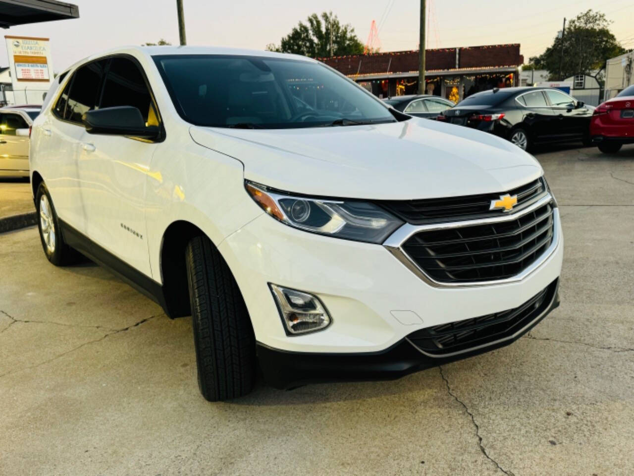 2018 Chevrolet Equinox for sale at AUTO LUX INC in Marietta, GA