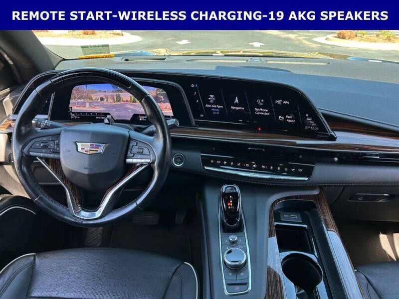 2024 Cadillac Escalade ESV Premium Luxury