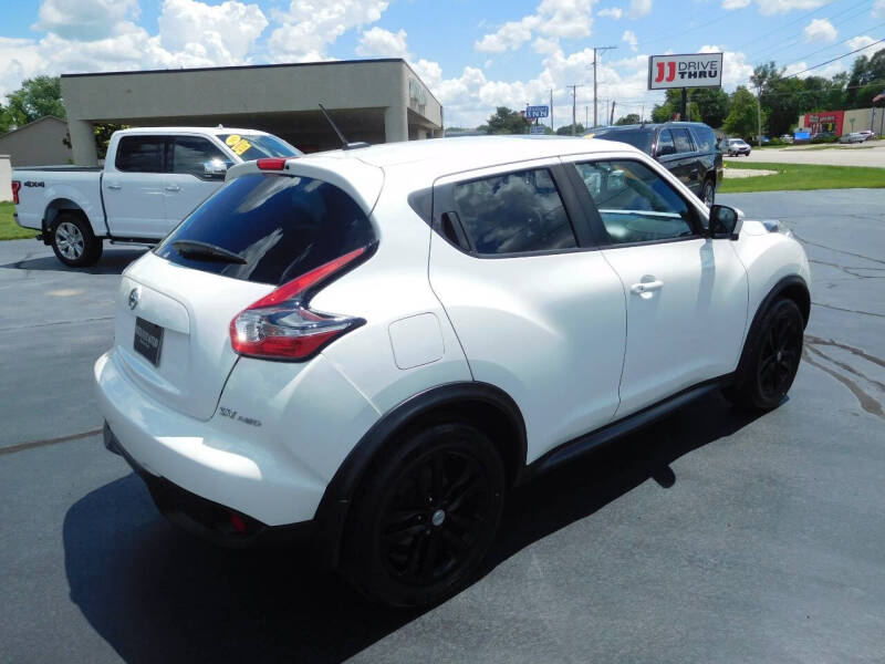 2016 Nissan JUKE SV