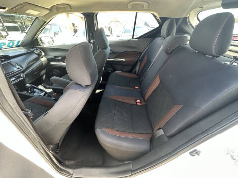 2019 Nissan Kicks SR