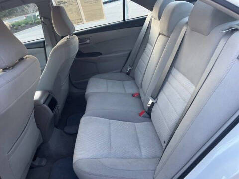 2016 Toyota Camry LE