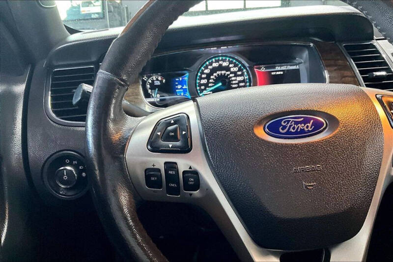 2018 Ford Taurus Limited