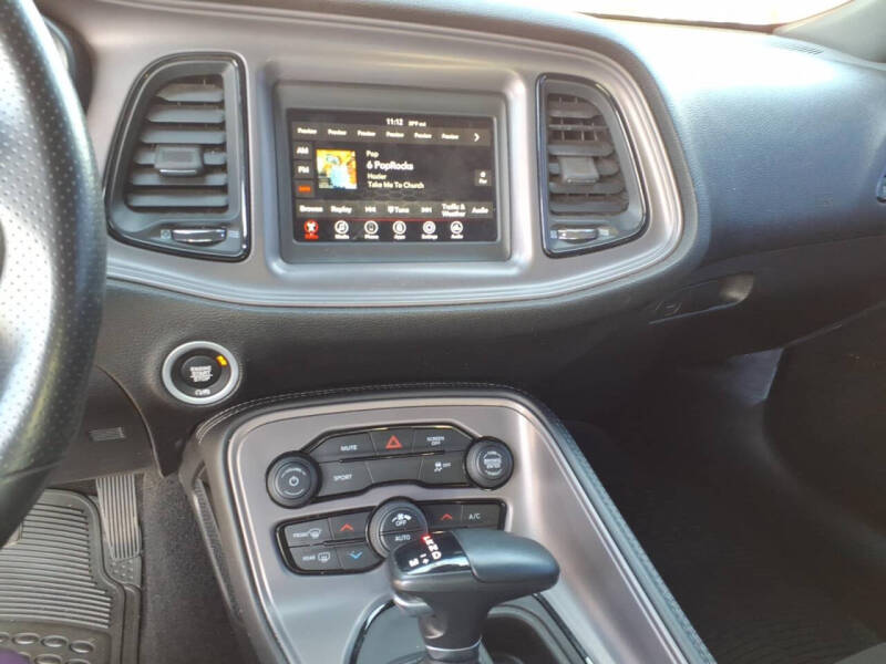 2023 Dodge Challenger SXT