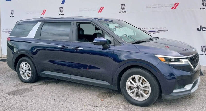 2024 Kia Carnival LX