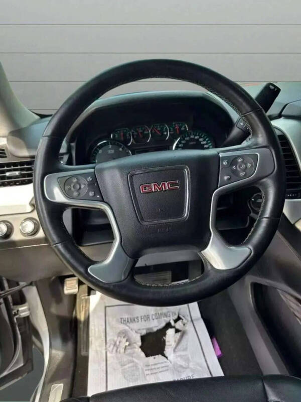 2017 GMC Yukon XL SLT