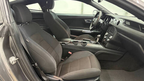 2015 Ford Mustang V6