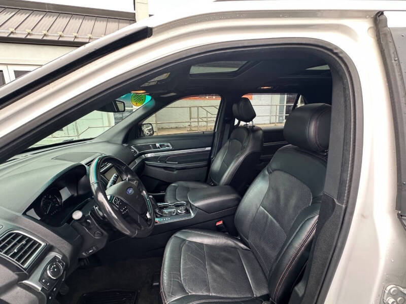 2016 Ford Explorer Sport