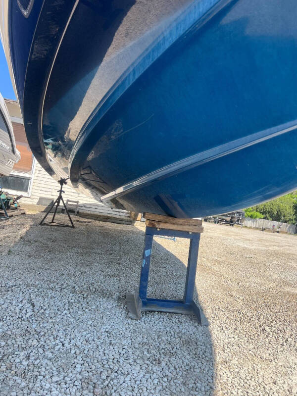 2011 Chaparral Sunesta 284