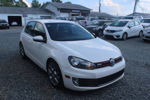 2014 Volkswagen GTI Wolfsburg Edition PZEV