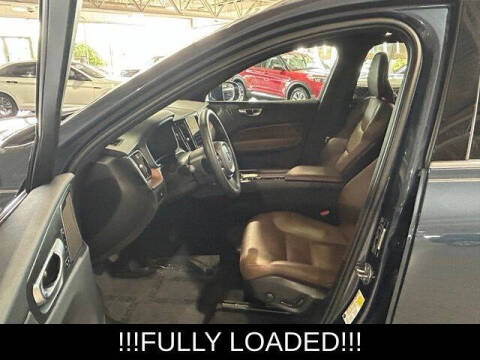 2023 Volvo XC60 B5 Plus Bright Theme