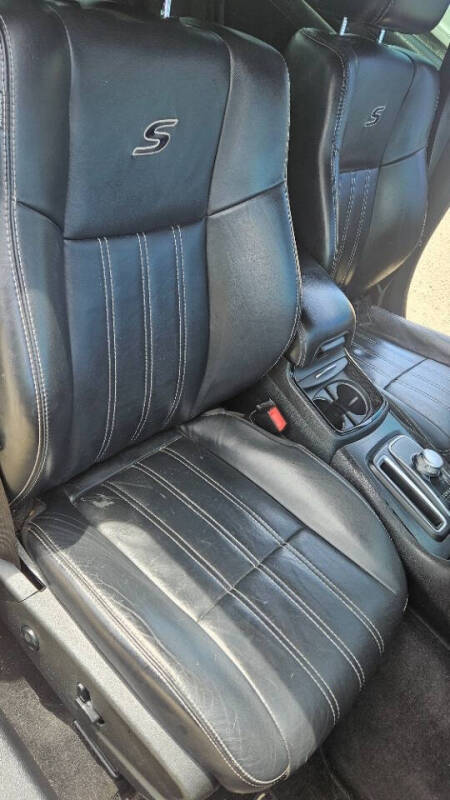 2015 Chrysler 300 S