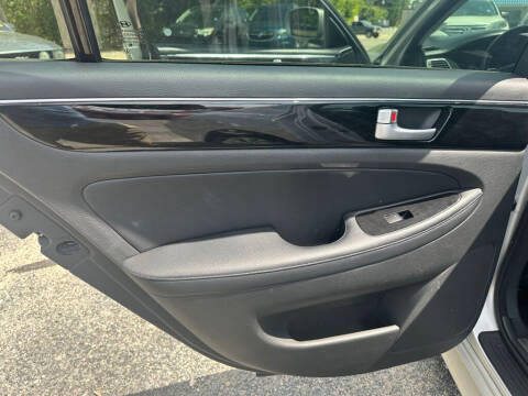 2013 Hyundai Genesis 3.8L