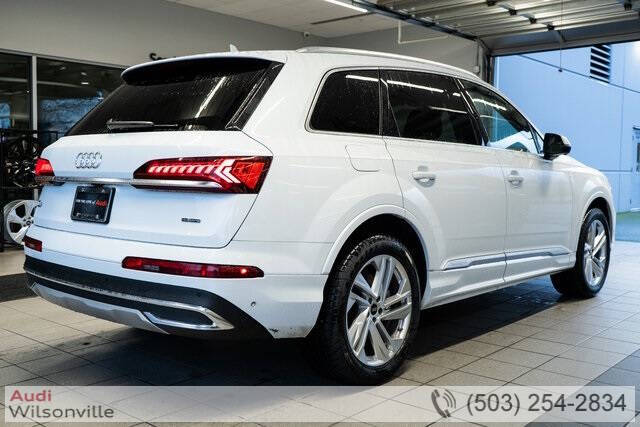 2023 Audi Q7 quattro Premium Plus 55 TFSI