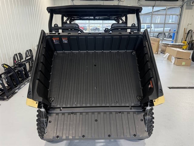 2025 Segway UT10 CREW