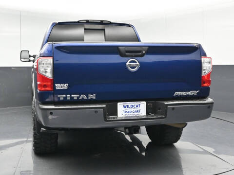 2017 Nissan Titan