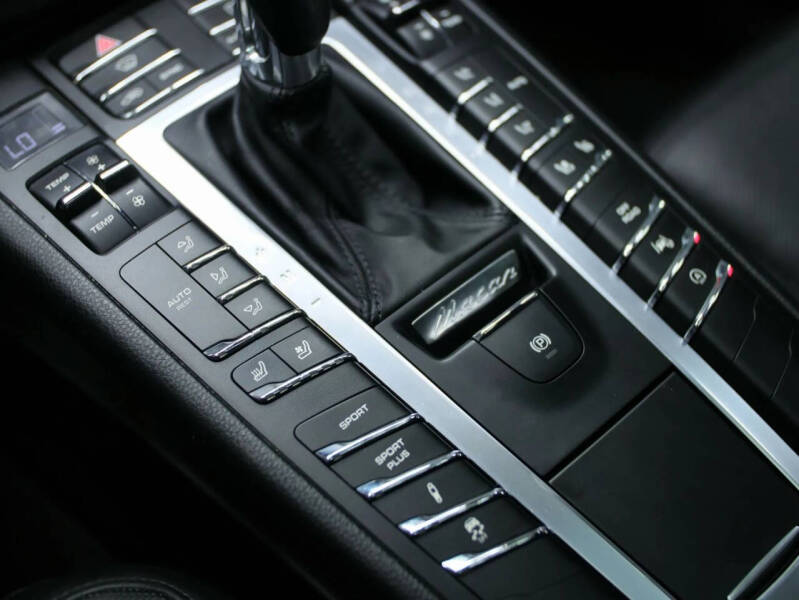 2017 Porsche Macan