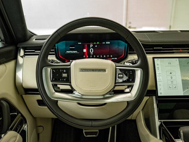 2026 Land Rover Range Rover P530 SE