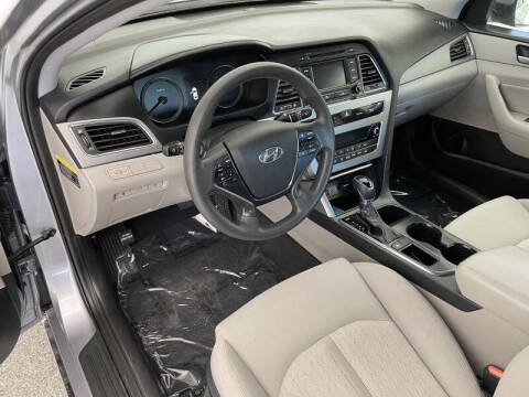 2016 Hyundai Sonata Hybrid SE