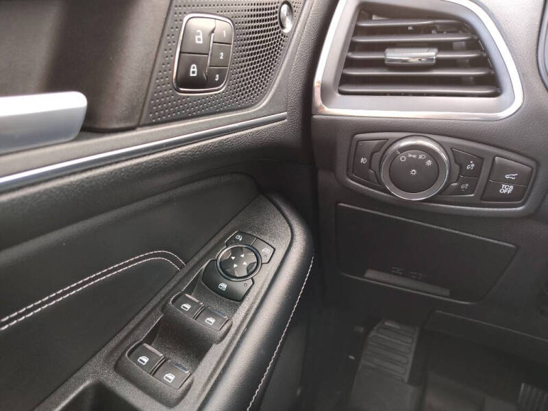 2024 Ford Edge Titanium