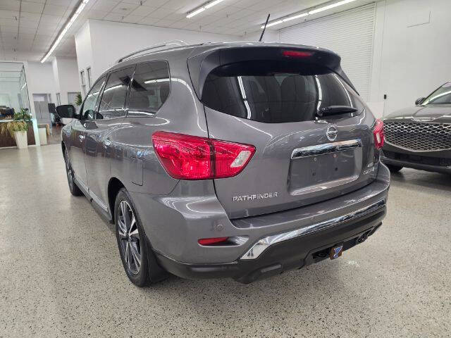 2018 Nissan Pathfinder Platinum