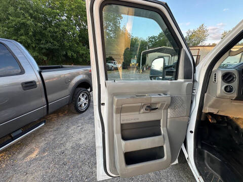 2013 Ford E-Series E-350 SD