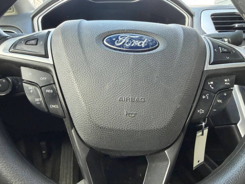 2016 Ford Fusion Hybrid SE