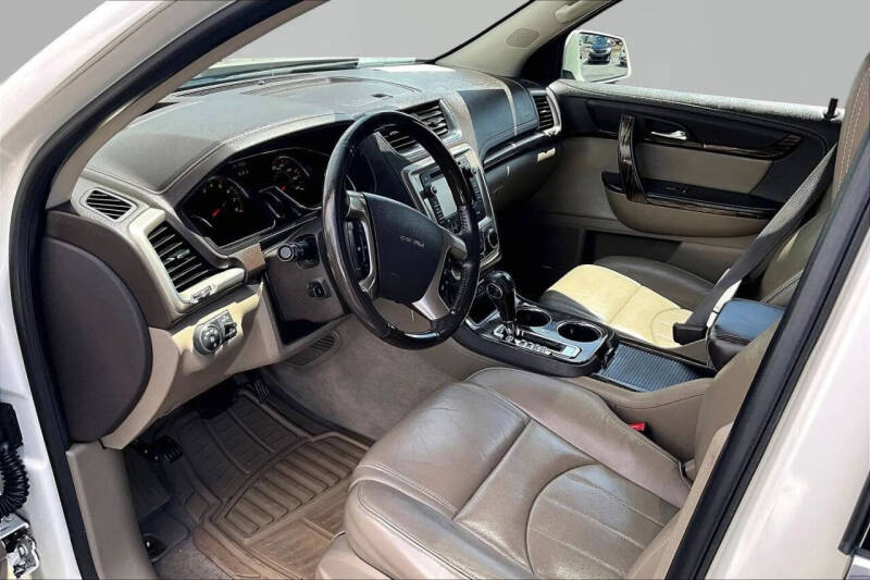 2013 GMC Acadia Denali