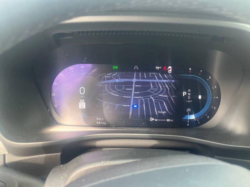 2024 Volvo XC40 B5 Plus Dark Theme